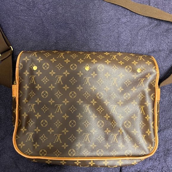 Authentic Louis Vuitton Congo Messenger Bag - Picture 2 of 11